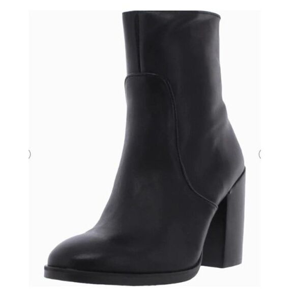 STEVE MADDEN RANDOLPH LEATHER CASUAL BOOTIES Size   NIB - Picture 1 of 3